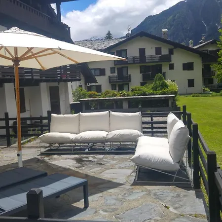 2br Terrace Mont Blanc View & Parking Vakantiehuis *