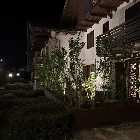 2br Terrace Mont Blanc View & Parking Vakantiehuis Courmayeur